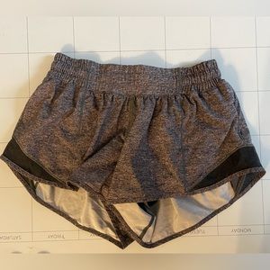 Lululemon Hotty Hot short 2.5”